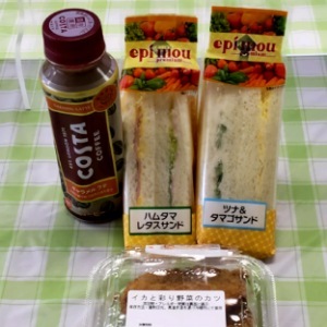 サンドイッチとイカと彩り野菜のカツ
