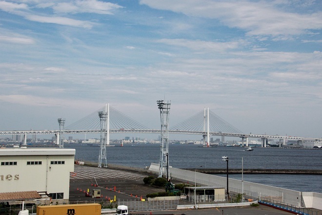 横浜港
